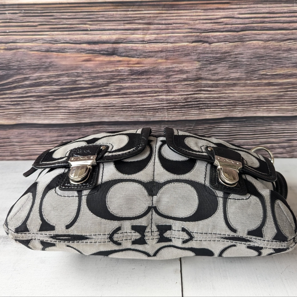 🌹Coach 18980 Black and Gray Signature Shoulder Bag - Picture 7 of 14
